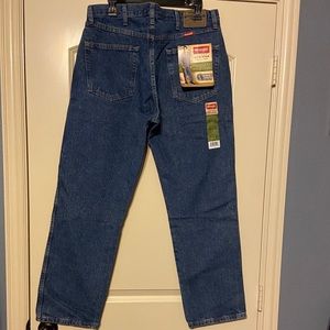 Men’s Wrangler jeans, 35x30